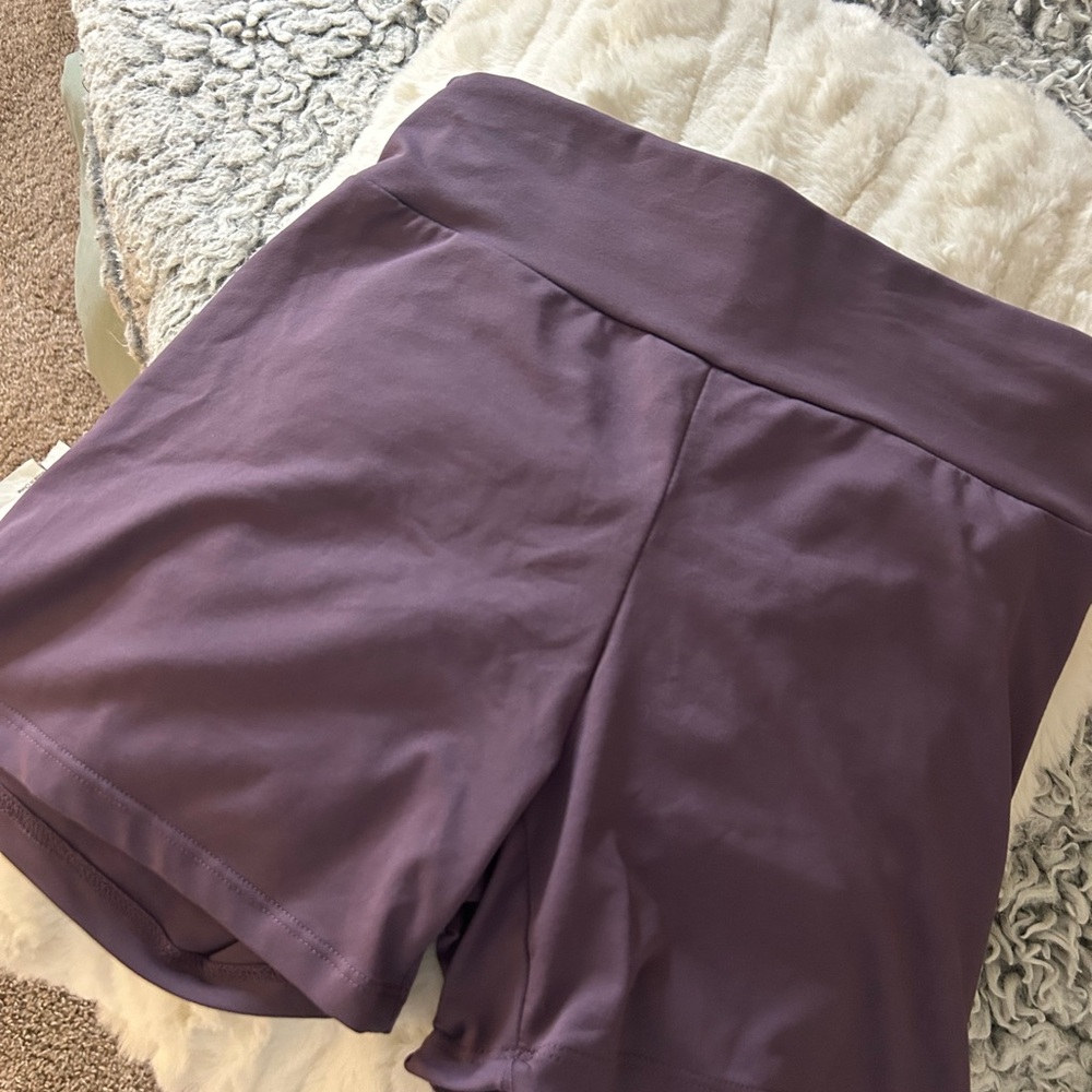 Well Loved Women's Purple Shorts💘